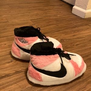 Nike Jordan pink and white slippers